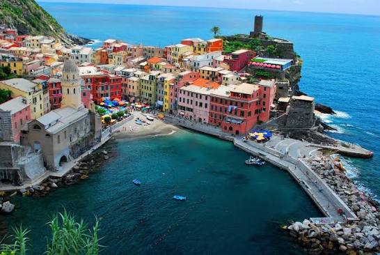 boat tour cinque terre
